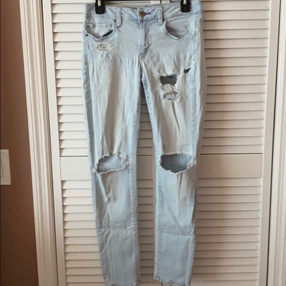 American Eagle Light Distressed Jeans Size 8